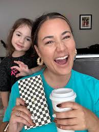 Slow start Sunday with my Cece girl 💕