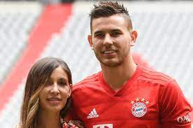 Lucas hernández wurde am 14.02.1996 in marseille geboren. Amelia Lorente Und Lucas Hernandez Eine Ehe Mit Geschichte Gala De