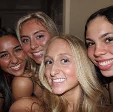 bella cross (@bellavkcross) • Instagram photos and videos