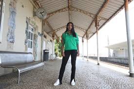 Os pais, que queriam que ela se dedicasse aos estudos, tiveram de se render à ambição da filha que, com apenas 13 anos, bateu. Patricia Mamona Quero Ter Uma Familia Quero Ter Filhos E Se Calhar Vou Parar Um Ano Desporto Sabado
