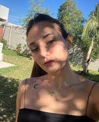 Mia Cates's Instagram, Twitter & Facebook