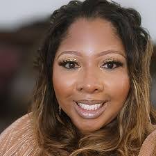 Karis Pratt's Instagram, Twitter & Facebook