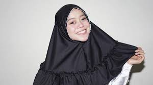 Sedangkan pasaran adalah hari lima jawa. Berharap Ketemu Jodoh Di Usia 20 Tahun Ini Kata Lesty Kejora Saat Ditanya Soal Rizky Billar Tribunnews Com Mobile