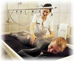 Pin By Beauty Glams On Skin Care Spa Treatment Room Massage Room Spa Massage