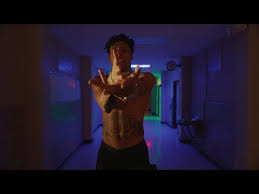 Bryson lashun potts (born november 1, 2002), better known as nle choppa is an american rapper, singer, and songwriter. Step Nle Choppa Letras Com