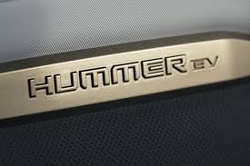 A casualty of a tanked global economy and rising ecological concerns, the brand died in 2010, but the name will return on the 2022 gmc hummer ev, revealed today. Gmc Hummer Ev Suv Debuts In Just Four Days Video