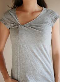 Life Is Beautiful Diy Knotted Tee Shirt Refashion Diy Fashion T Shirt Hacks