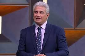 وكان الإعلامي وائل الإبراشي أصيب بفيروس كورونا قبل أسابيع وشهدت حالته الصحية بعض التدهور نتيجة مضاعفات. Uxvryc7blqkazm