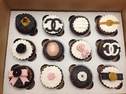 Throughout february, customers have been able to enjoy red velvet cupcakes adorned with a custom quote decoration by one of these women. Chanel Cupcakes Gold Pink And Black Cupcakes Girly Cupcakes Chanel Cupcakes Black Cupcakes Cupcakes