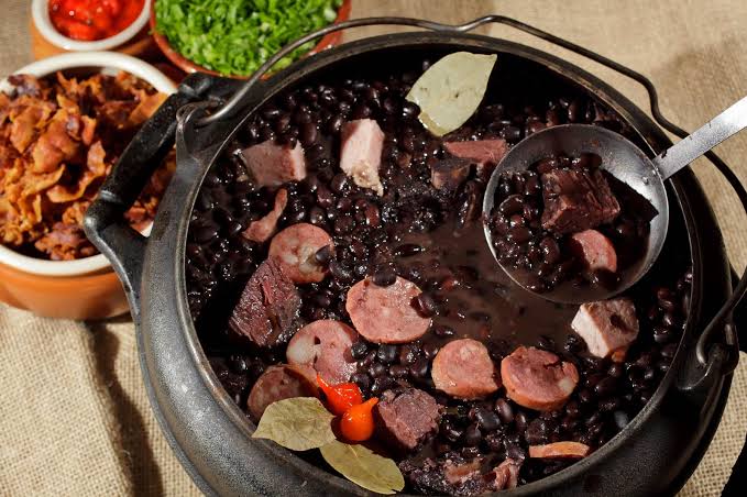 Resultado de imagem para Feijoada"