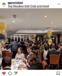Decide on an exciting venue. Dinner Dance 2019