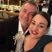 Is using a week's worth of coffee grounds as fertilizer too much for plants?