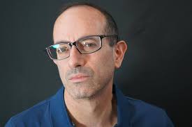 Exposición “Mollusca. Poesía de Caracolas. Sumergirse en la Colección  Neruda”