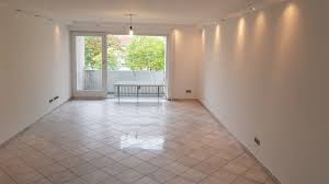 Bad mit dusche, bad mit fenster, bad mit wanne, balkon, einbauküche, zentralheizung. 3 Zimmer Wohnung Zu Vermieten Meersburger Strasse 15 60386 Frankfurt Am Main Fechenheim Mapio Net