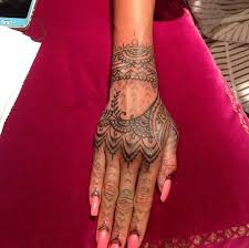 Rihanna's tattoos have also been copied by fans around the world and as she has more than one or two, it she got a tattoo during her 2008 tour in new zealand. Pin On Rihanna S Style