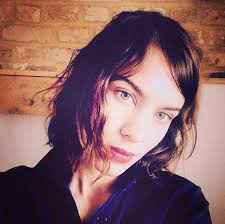 Alexa chung was born on november 5, 1983 in hampshire, england. Alexa Chung S New Haircut Alexa Chung S Bob Haircut