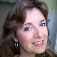 Melody Holmes's Instagram, Twitter & Facebook