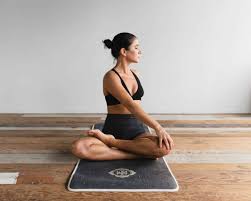 What most people call flexibility includes the range of motion in your joints as well as the length of the ligaments and if you have the goal to become flexible, simply stretching may not be enough. Daily 15 Minute Stretching Routine To Stay Fit And Flexible