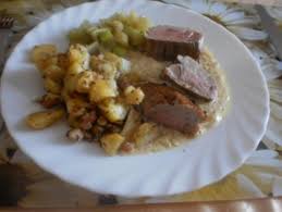 Schweinefilet In Creme Fraiche Sauce Mit Selleriegemuse Rezept Kochbar De
