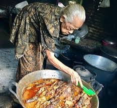 Sewon, bantul, daerah istimewa mangut lele mbah marto salah satu kuliner legendaris jogja, siapa yg tak kenal dengan kuliner ini resep mangut ikan lele mbah marto udah legend banget, warung ini dibuka sejak 70 tahun silam. Kuliner Jogja Terkenal Dan Paling Hits Update 2021