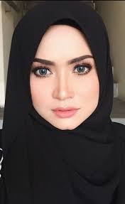 Be it sleek and simple or edgy and eclectic, the right color palette will support your brand in every way, elevating it to become recognizable and iconic. Pin On Cantik Sexy 2