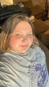 Hollie Mcbride's Instagram, Twitter & Facebook