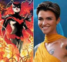 Batwoman es una serie de televisión estadounidense de superhéroes desarrollada por caroline dries y greg berlanti. Ruby Rose Sera A Batwoman Em Nova Serie Da Dc Emais Estadao