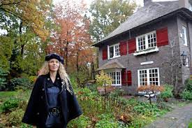Libris.nl, de webshop van je lokale boekhandel. Gooise Villa Met Hartbrekend Verhaal Noordhollandsdagblad