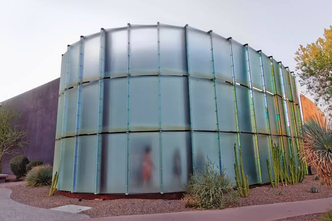 Exterior view of Scottsdale Museum of Contemporary Art