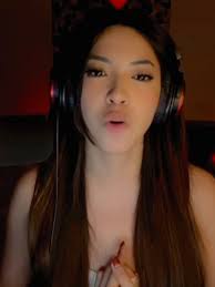 Glambyflo and Arthur Live Together