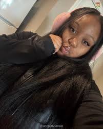 hii my name is ashia, and i'm 100% committed to uncg! i will be majoring in  international business ! i love music, anime, trying new things, going to  concerts, and shopping! i'm