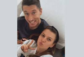 Her birthday, what she did before fame, her family life, fun trivia facts, popularity rankings, and more. Anna I Robert Lewandowscy Czekali Tylko Az Corki Pojda Spac Wyzywajace Ubranie I Chwile Intymnosci Ze Szczegolami Super Express