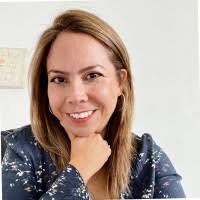 200+ "Julia G." profiles