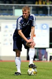 Der gebürtige leipziger hatte an der nervenkrankheit als gelitten. Ssv Markranstadt E V Archiv 2017