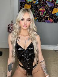 feeling horny - HD Porn Pics