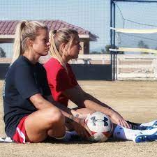 Kristie mewis was born on a monday, february 25, 1991 in hanson. Rachel Daly And Kristie Mewis Womens Football Womens Soccer Girl Crushes