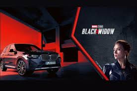 Erleben sie die faszination bmw und entdecken sie die einzigartigkeit des bmw x3. Black Widow Scarlett Johansson Strapazza Una Bmw X3 Ruetir Ruetir