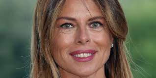 Feroci e fragili, al tempo stesso. Paola Perego Irriconoscibile Su Instagram Ha Esagerato Con Il Botulino L Huffpost