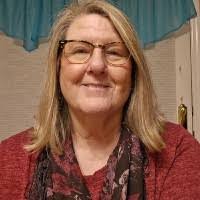 Vicki Holcomb's Instagram, Twitter & Facebook