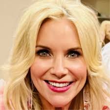 Earlier this month, our team headed down to Orlando to attend the 2022  National Association of Home Builders International Builders' Show and  support Karen Nickell in her quest for a Gold Award