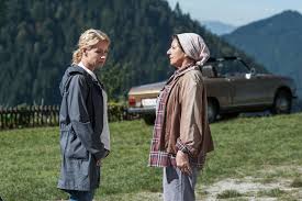 Acht monate nach einer messerattacke auf die schauspielerin anne kulbatzki vor dem deutschen theater in berlin hat das landgericht sein urteil gefällt: Der Bergdoktor Sternenhimmel Tv Episode 2017 Imdb