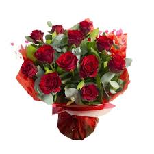 We Have A Vast Variety Of Flowers Bouquet That Includes Roses Gerbera Carnations Lily Orchids Etc These Send Roses Flower Delivery Online Flower Delivery