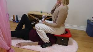 Bossy Leah - A Breath of Fresh Air - Extreme Copro Site  1