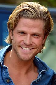 With sissi fahrenschon, georgina fleur, gianna gutzat, jinjin harder. Der Bachelor Wikiwand