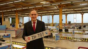 Spezielle und auffällige kontrollschilder an motorfahrzeugen aus der schweiz. Kanton Zurich Versteigert Nummernschild Zh 707 Blick