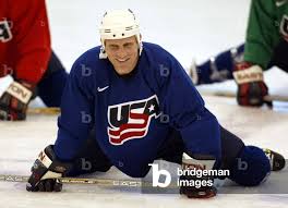 BRETT HULL OF USA OLYMPIC ICE HOCKEY ...