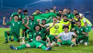 وشهدت قائمة منتخب البرازيل الأولمبي المشارك في أولمبياد طوكيو، تواجد المخضرم داني ألفيس صاحب الـ38 عاما، وغاب عنها رودريجو جوس لاعب ريال مدريد، وزميله في الملكي فينيسيوس جونيور. Ø¨Ù‚ÙŠØ§Ø¯Ø© Ø«Ù„Ø§Ø«ÙŠ Ø§Ù„Ù‡Ù„Ø§Ù„ Ø§Ù„ÙƒØ¨ÙŠØ± Ù…Ù†ØªØ®Ø¨ Ø§Ù„Ø³Ø¹ÙˆØ¯ÙŠØ© ÙŠØ¹Ù„Ù† Ù‚Ø§Ø¦Ù…Ø© Ø£ÙˆÙ„Ù…Ø¨ÙŠØ§Ø¯ Ø·ÙˆÙƒÙŠÙˆ