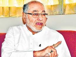 Prime minister narendra modi's younger brother prahlad on wednesday said educational qualifications of hrd minister smriti irani should be verified. Pm Narendra Modi Brother Prahlad Modi Take Objection On Pds System