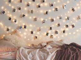 Idee Piu Creative Per Decorare La Camera Da Letto Con Le Lucine Camera Da Letto Luci Decorazione Camera Da Letto Idee Camera Da Letto