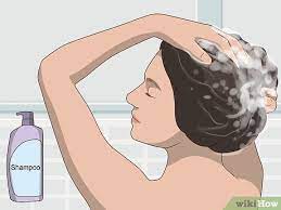 Either distilled white vinegar or apple cider vinegar work well here. 2 Easy Ways To Make Your Hair Silky And Shiny With Vinegar